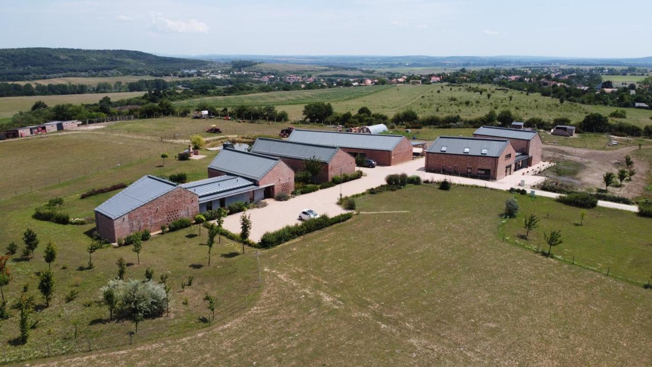 Oeregtoelgy Vendeghaz Szár Exterior foto
