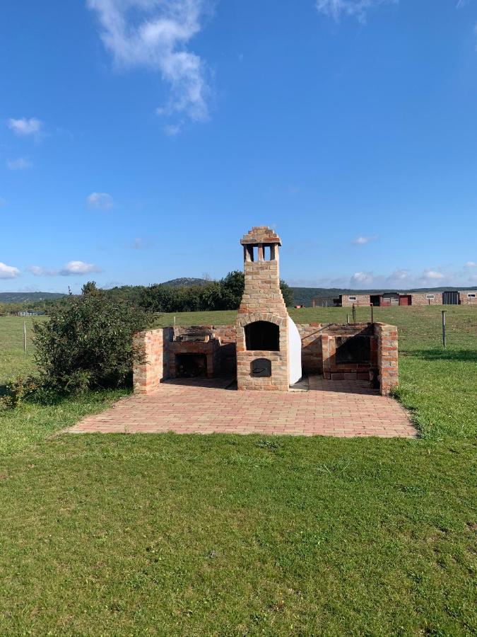 Oeregtoelgy Vendeghaz Szár Exterior foto